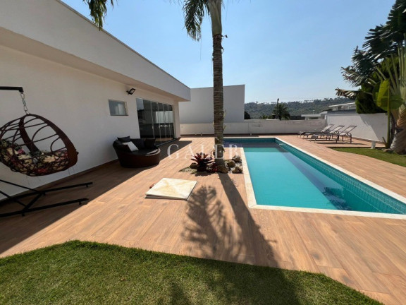 Casa com 3 Quartos à Venda, 267 m² em Condomínio Figueira Garden - Atibaia