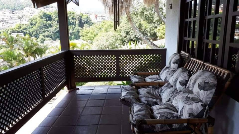 Imagem Casa com 3 Quartos à Venda, 1 m² em Santa Elisa - Nova Friburgo