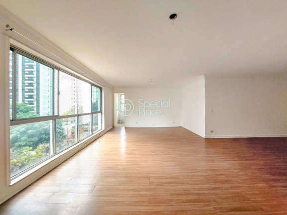 Apartamento com 3 Quartos à Venda, 250 m² em Jardim América - São Paulo