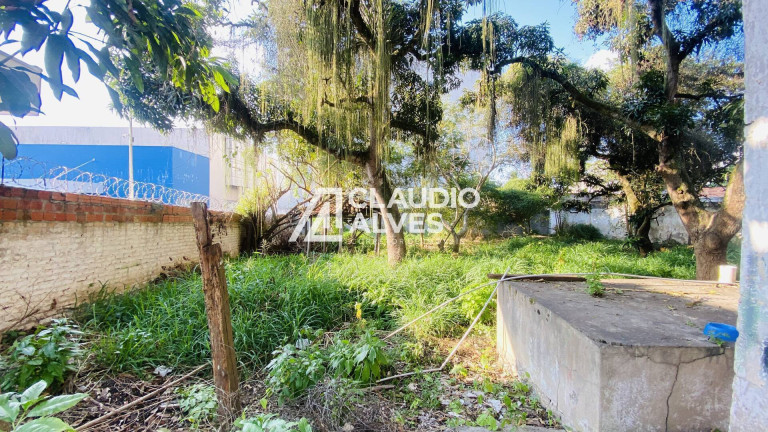 Imagem Casa com 4 Quartos à Venda, 1 m² em Centro - Feira De Santana