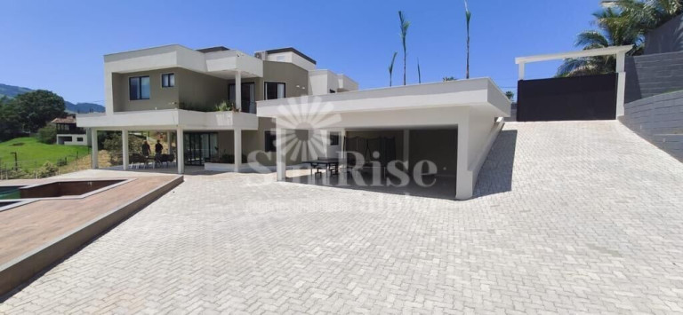 Imagem Casa com 7 Quartos à Venda, 764 m² em Centro - Cachoeiras De Macacu