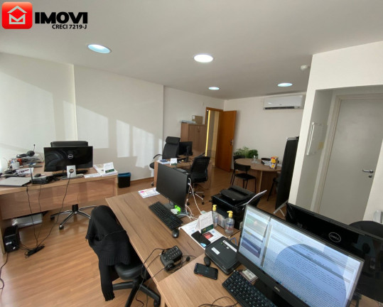Imóvel Comercial à Venda, 30 m² em Enseada Do Suá - Vitória