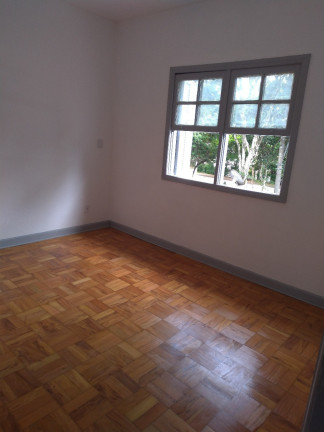 Imagem Sobrado com 3 Quartos à Venda, 232 m² em Vila Zat - São Paulo