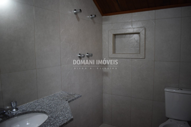 Imagem Casa com 4 Quartos à Venda, 190 m² em Região Do Alto Do Capivari - Campos Do Jordão