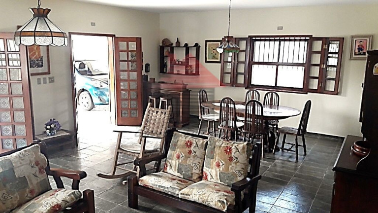 Imagem Casa com 8 Quartos à Venda, 450 m² em Maria Helena Novaes - Peruíbe