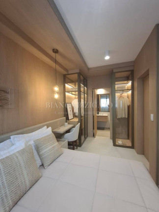 Imagem Apartamento com 2 Quartos à Venda, 54 m² em Centro - Curitiba