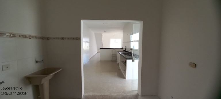 Imagem Sobrado com 3 Quartos à Venda,  em Sambura - Peruíbe