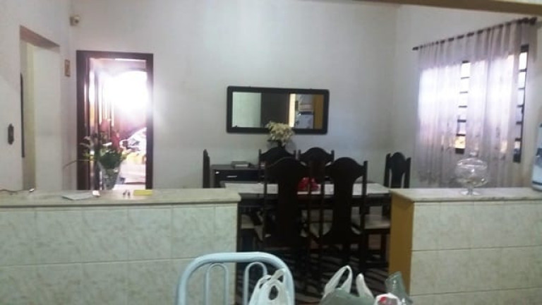 Imagem Casa com 3 Quartos à Venda, 178 m² em Santana - Pindamonhangaba