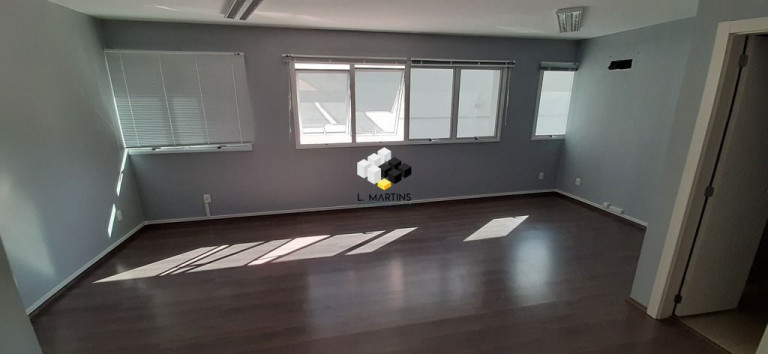 Imagem Sala Comercial à Venda, 182 m² em Menino Deus - Porto Alegre Imagem Sala Comercial à Venda, 182 m² em Menino Deus - Porto Alegre