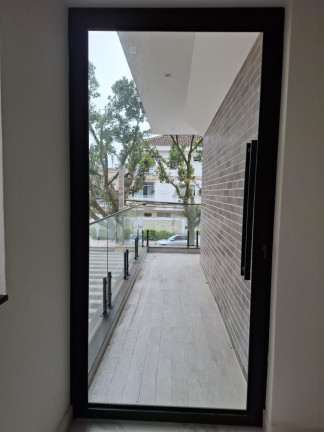 Imagem Casa com 3 Quartos à Venda, 200 m² em Embaré - Santos