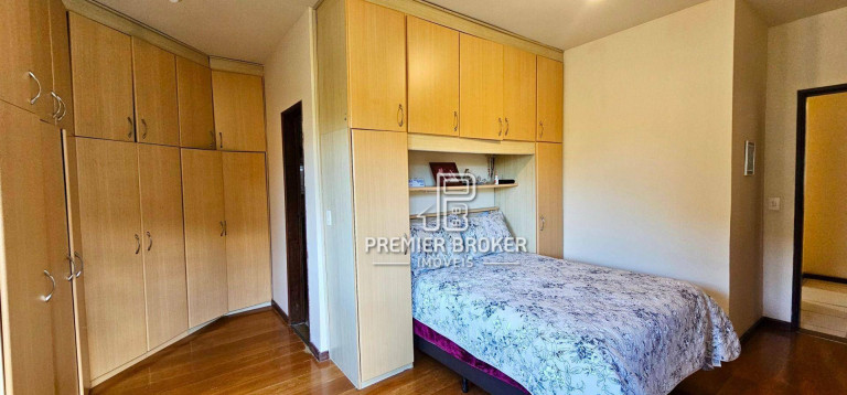 Imagem Casa com 3 Quartos à Venda, 265 m² em Vargem Grande - Teresópolis Imagem Casa com 3 Quartos à Venda, 265 m² em Vargem Grande - Teresópolis