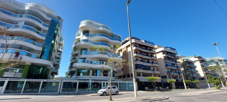 Cobertura com 5 Quartos à Venda, 410 m² em Passagem - Cabo Frio