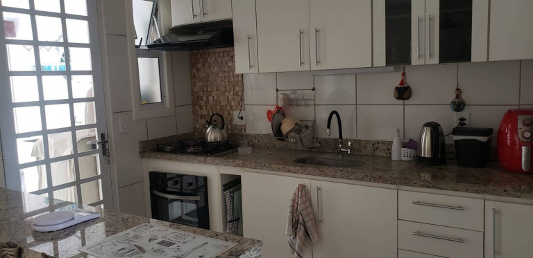 Imagem Casa com 2 Quartos à Venda,  em Jardim Interlagos - Hortolândia