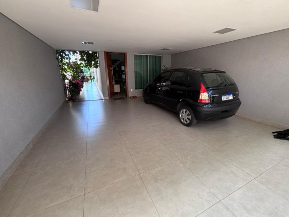 Imagem Casa com 3 Quartos à Venda, 275 m² em Cabral - Contagem Imagem Casa com 3 Quartos à Venda, 275 m² em Cabral - Contagem