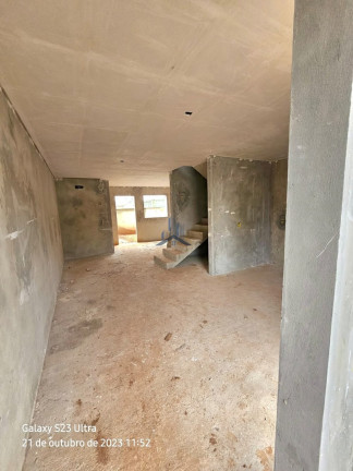 Imagem Sobrado com 3 Quartos à Venda, 122 m² em Morro Do Meio - Joinville