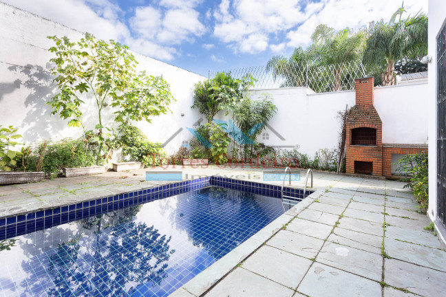 Imagem Sobrado com 5 Quartos à Venda, 304 m² em Jardim Leonor - São Paulo Imagem Sobrado com 5 Quartos à Venda, 304 m² em Jardim Leonor - São Paulo