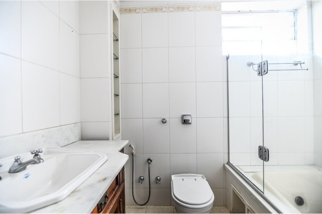 Imagem Apartamento com 2 Quartos à Venda, 70 m² em Mont Serrat - Porto Alegre