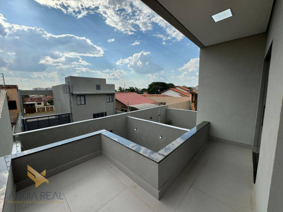 Imagem Sobrado com 3 Quartos à Venda, 150 m² em Carandá Bosque - Campo Grande Imagem Sobrado com 3 Quartos à Venda, 150 m² em Carandá Bosque - Campo Grande