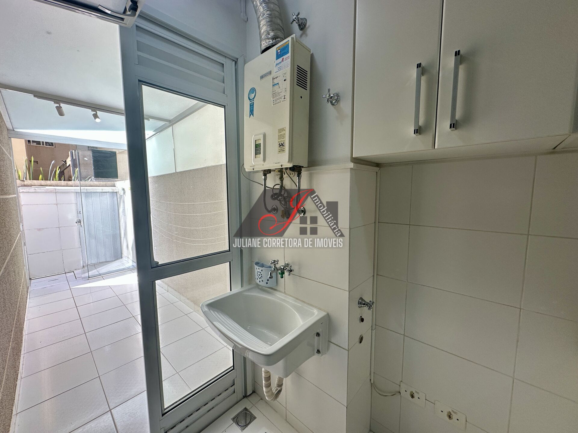 Imagem Apartamento com 3 Quartos à Venda, 59 m² em Campo Comprido - Curitiba