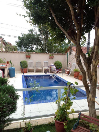 Imagem Casa com 5 Quartos à Venda, 190 m² em Granja Viana - Carapicuíba