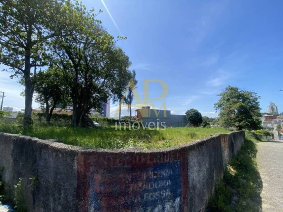 Imagem Terreno à Venda, 971 m² em Capoeiras - Florianópolis Imagem Terreno à Venda, 971 m² em Capoeiras - Florianópolis
