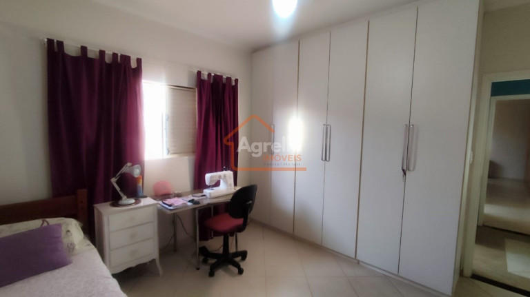 Imagem Casa com 3 Quartos à Venda, 168 m² em Jardim Patrícia - Mogi Mirim Imagem Casa com 3 Quartos à Venda, 168 m² em Jardim Patrícia - Mogi Mirim