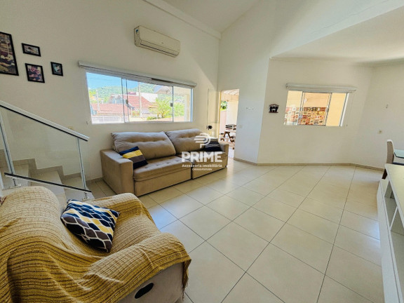 Imagem Casa com 3 Quartos à Venda, 186 m² em Cidade Jardim - Caraguatatuba Imagem Casa com 3 Quartos à Venda, 186 m² em Cidade Jardim - Caraguatatuba