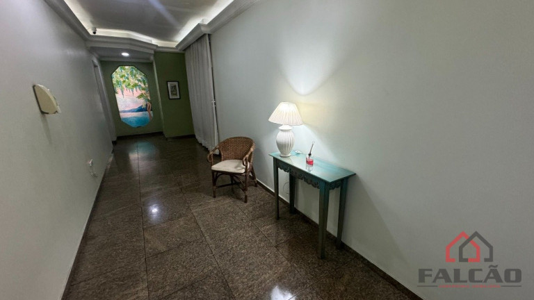 Imagem Apartamento com 2 Quartos à Venda, 124 m² em Gonzaga - Santos