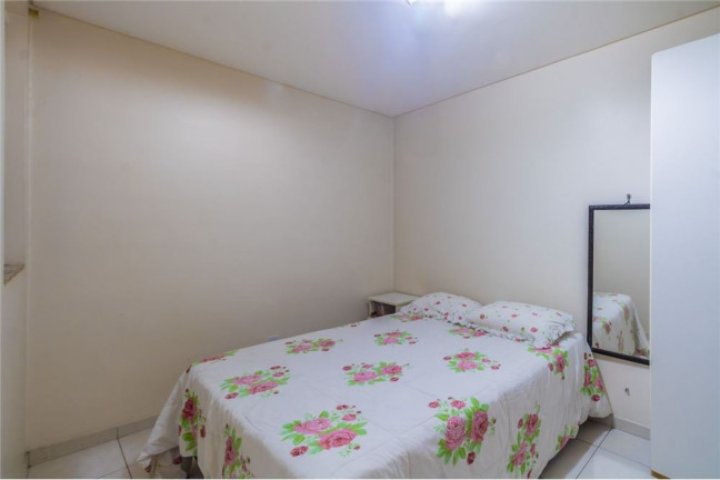 Imagem Casa com 4 Quartos à Venda, em Brás - São Paulo Imagem Casa com 4 Quartos à Venda, em Brás - São Paulo