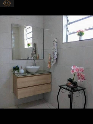 Imagem Casa com 6 Quartos à Venda, 184 m² em Vila Scarpelli - Santo André Imagem Casa com 6 Quartos à Venda, 184 m² em Vila Scarpelli - Santo André