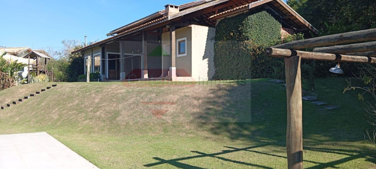 Imagem Casa com 3 Quartos à Venda, 349 m² em Chacaras Catagua - Taubaté