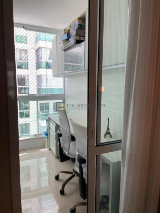 Imagem Apartamento com 3 Quartos à Venda, 105 m² em Praia Da Costa - Vila Velha Imagem Apartamento com 3 Quartos à Venda, 105 m² em Praia Da Costa - Vila Velha