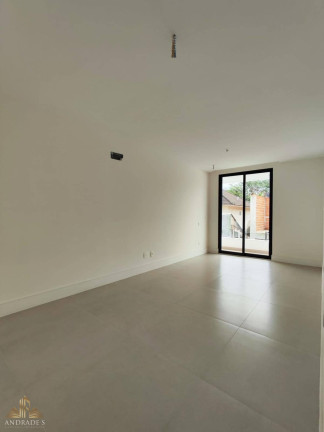 Imagem Casa de Condomínio com 4 Quartos à Venda, 350 m² em Barra Da Tijuca - Rio De Janeiro Imagem Casa de Condomínio com 4 Quartos à Venda, 350 m² em Barra Da Tijuca - Rio De Janeiro