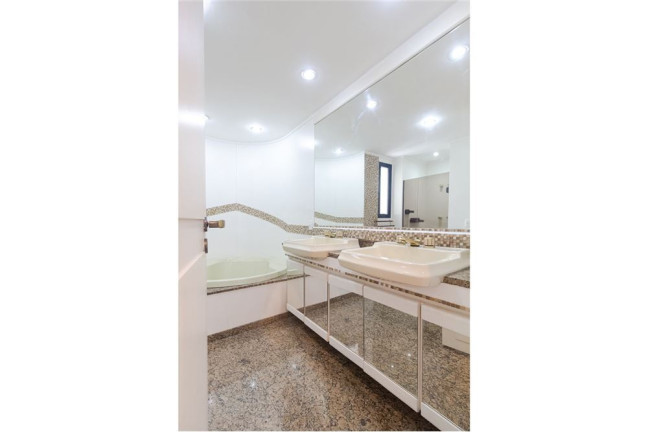 Imagem Cobertura com 5 Quartos à Venda, 400 m² em Moema - São Paulo