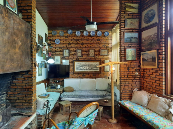 Imagem Casa com 4 Quartos à Venda, 160 m² em Jardim Virgínia - Guarujá Imagem Casa com 4 Quartos à Venda, 160 m² em Jardim Virgínia - Guarujá