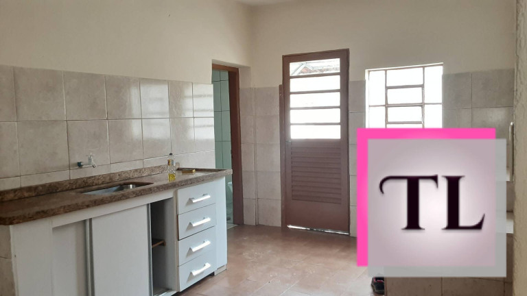 Imagem Casa com 3 Quartos para Alugar, 100 m² em Centro - Poços De Caldas