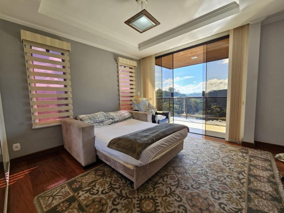 Imagem Casa com 3 Quartos à Venda, 265 m² em Várzea - Teresópolis