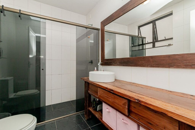 Imagem Apartamento com 3 Quartos à Venda, 97 m² em Moinhos De Vento - Porto Alegre