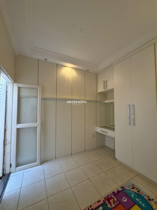 Imagem Casa com 3 Quartos à Venda, 187 m²