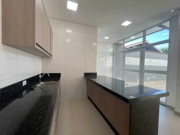 Imagem Sobrado com 3 Quartos à Venda, 130 m² em Flórida - Praia Grande