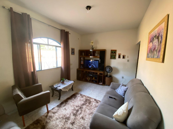 Imagem Casa com 3 Quartos à Venda, 250 m² em Planalto - Montes Claros Imagem Casa com 3 Quartos à Venda, 250 m² em Planalto - Montes Claros