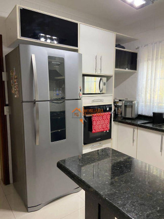 Imagem Sobrado com 3 Quartos à Venda, 228 m² em Jardim Santa Clara - Guarulhos Imagem Sobrado com 3 Quartos à Venda, 228 m² em Jardim Santa Clara - Guarulhos