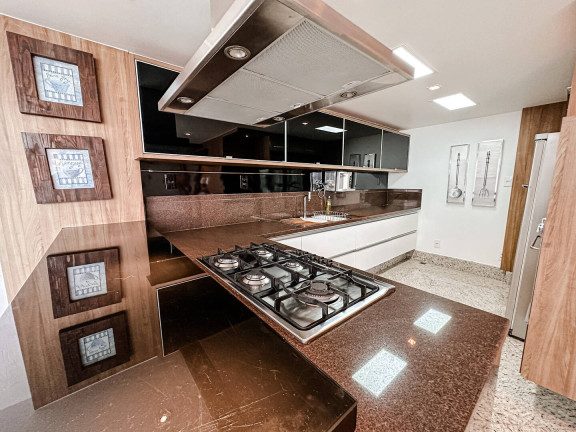 Imagem Cobertura com 4 Quartos à Venda, 325 m² em Centro - Colatina