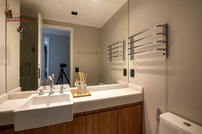 Imagem Apartamento com 2 Quartos à Venda, 72 m² em Moema - São Paulo