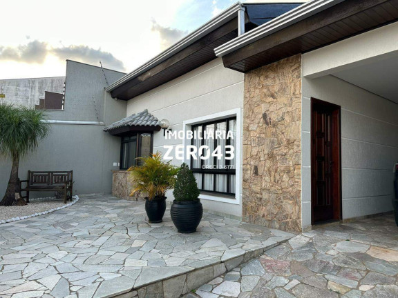 Casa com 3 Quartos à Venda, 240 m² em Alpes - Londrina