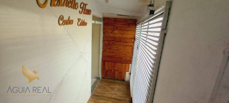 Imagem Sobrado com 3 Quartos à Venda, 215 m² em Jardim Paulista - Campo Grande