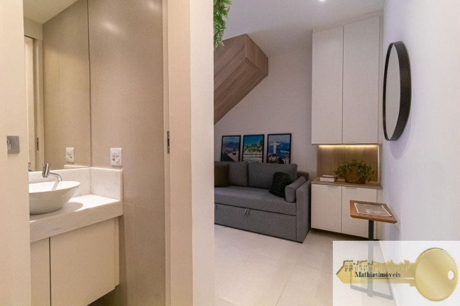 Imagem Apartamento com 1 Quarto à Venda, 64 m² em Copacabana - Rio De Janeiro Imagem Apartamento com 1 Quarto à Venda, 64 m² em Copacabana - Rio De Janeiro