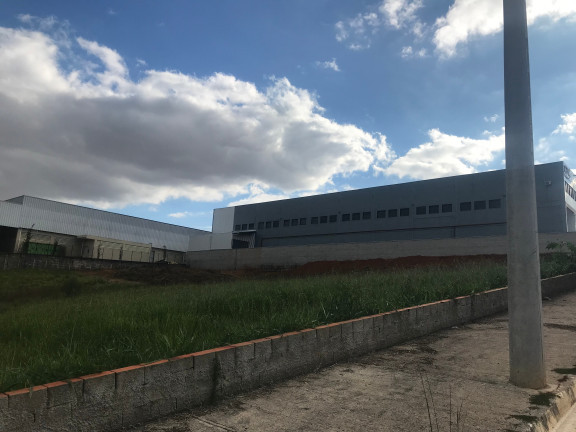 Terreno à Venda, 3.200 m² em Zona Industrial - Sorocaba