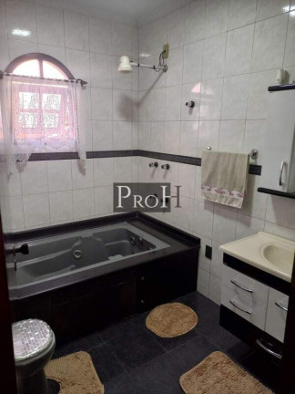 Imagem Casa com 3 Quartos à Venda, 326 m² em Jardim Utinga - Santo André Imagem Casa com 3 Quartos à Venda, 326 m² em Jardim Utinga - Santo André