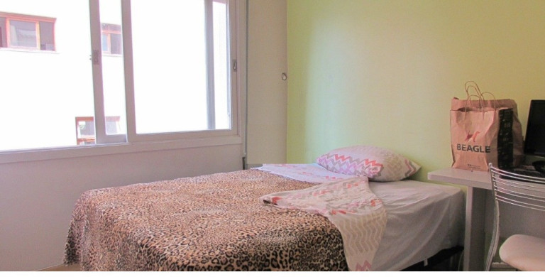 Imagem Apartamento com 3 Quartos à Venda, 131 m² em Petrópolis - Porto Alegre Imagem Apartamento com 3 Quartos à Venda, 131 m² em Petrópolis - Porto Alegre